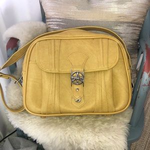 INCREDIBLE Vintage American Tourister Bag